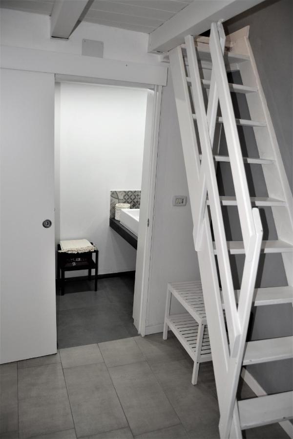 Dock33 - Comfort Loft In Catania Center Exterior photo